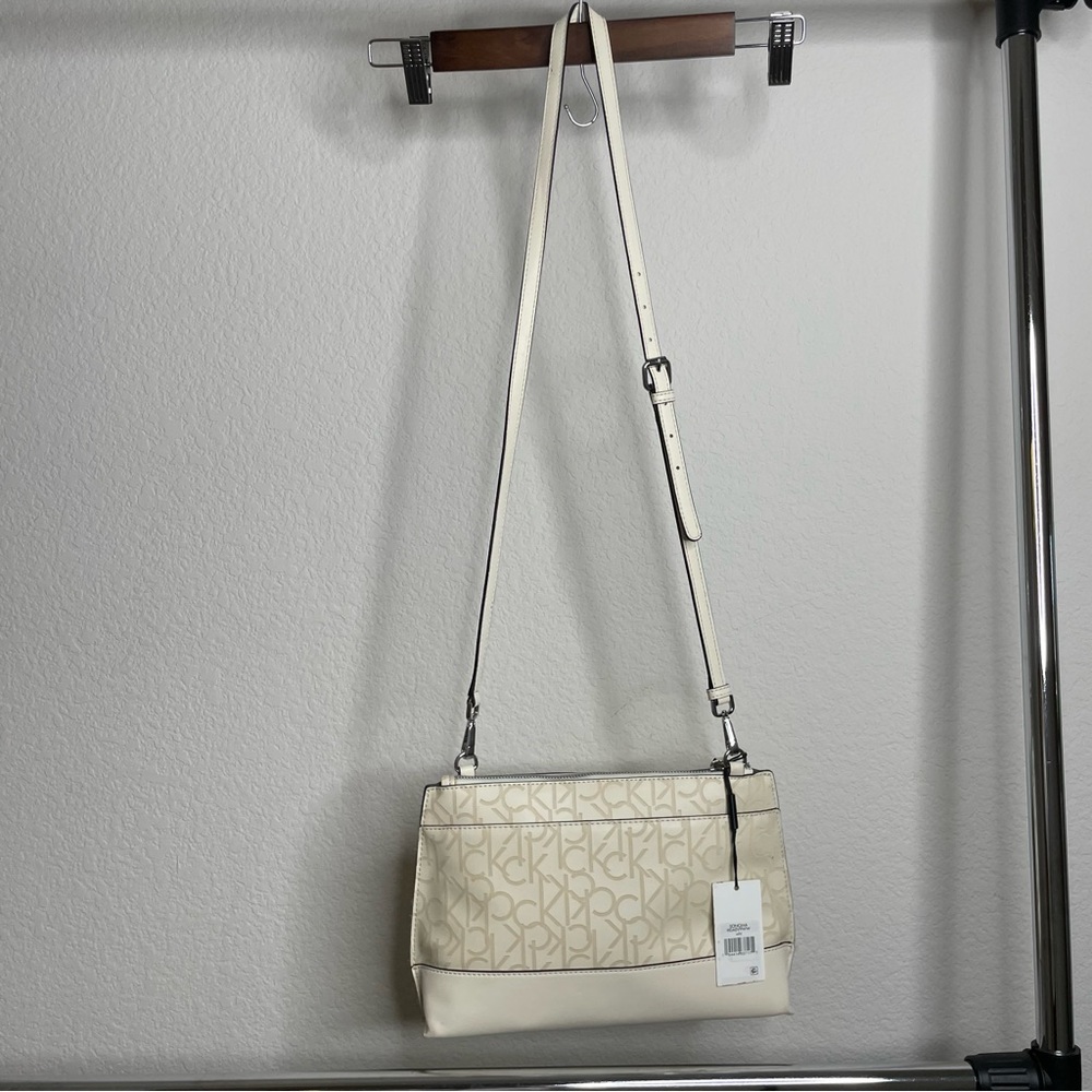 CALVIN KLEIN Beige and Cream Shoulder Bag